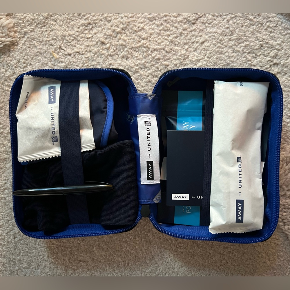 AWAY x United Polaris Mini Case Amenity Kit (Blue Zipper)